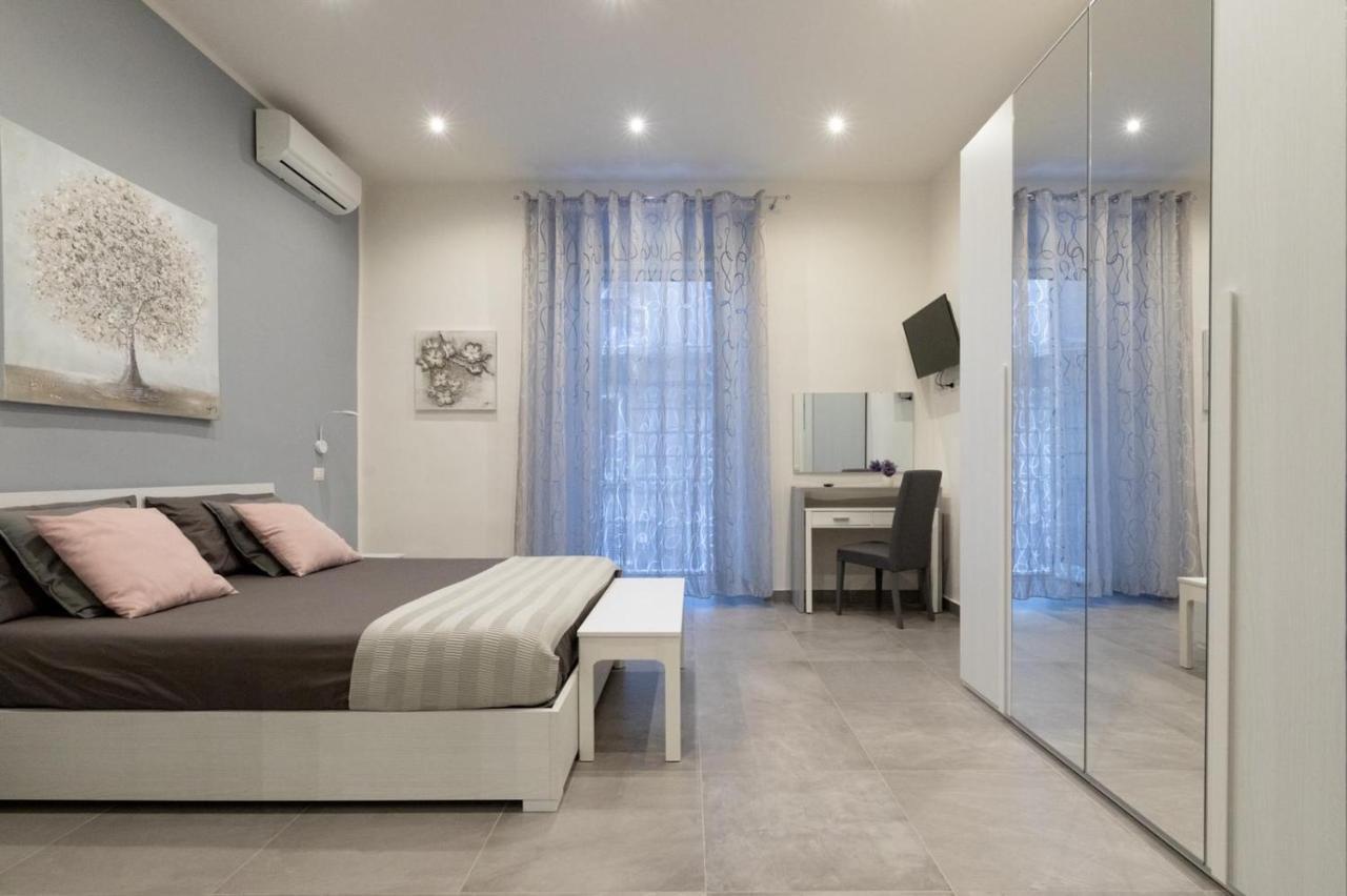 Dante Square Apartment Napoli Bagian luar foto