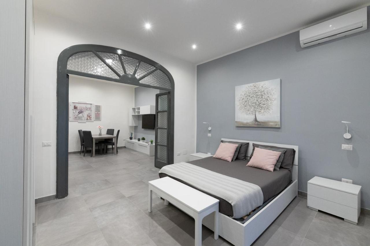 Dante Square Apartment Napoli Bagian luar foto
